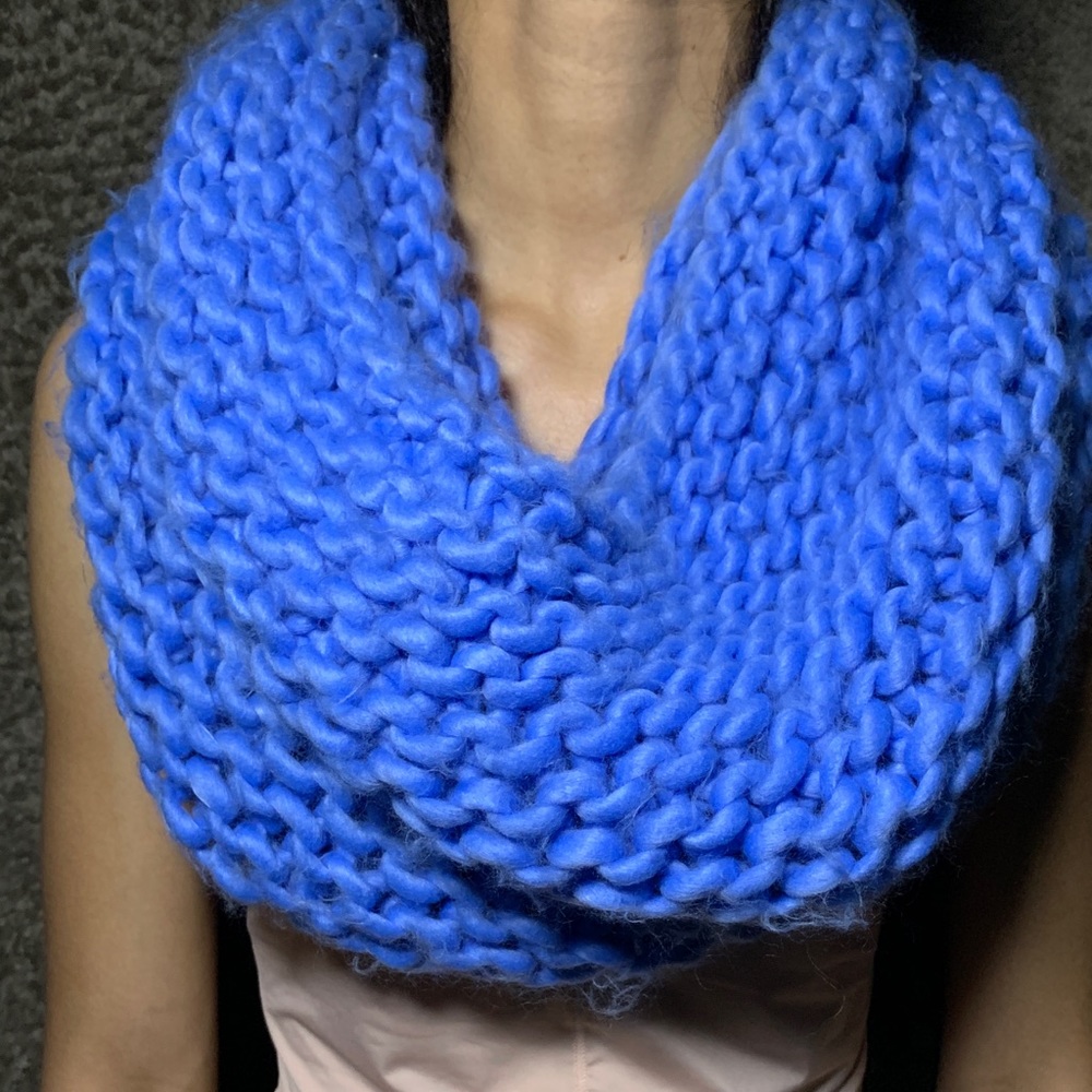 H&M blue scarf